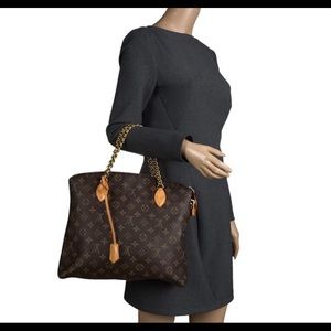 Used runway edition bag. Authentic. Has some dirt on inside of bag